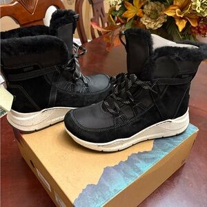 Bionica Olesha Black Winter Boots